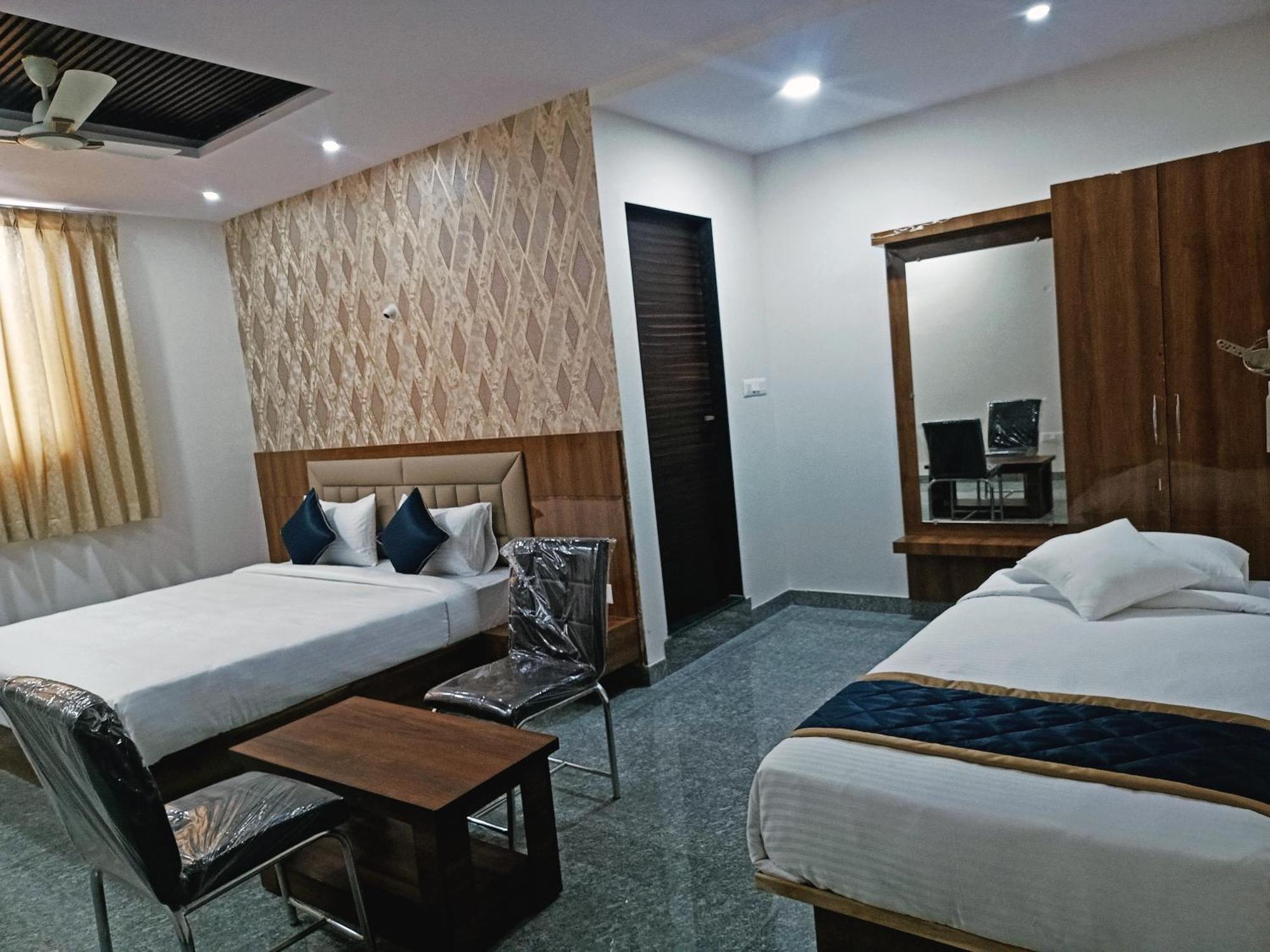 Hotel Achhu Palace Μπανγκαλόρ Εξωτερικό φωτογραφία