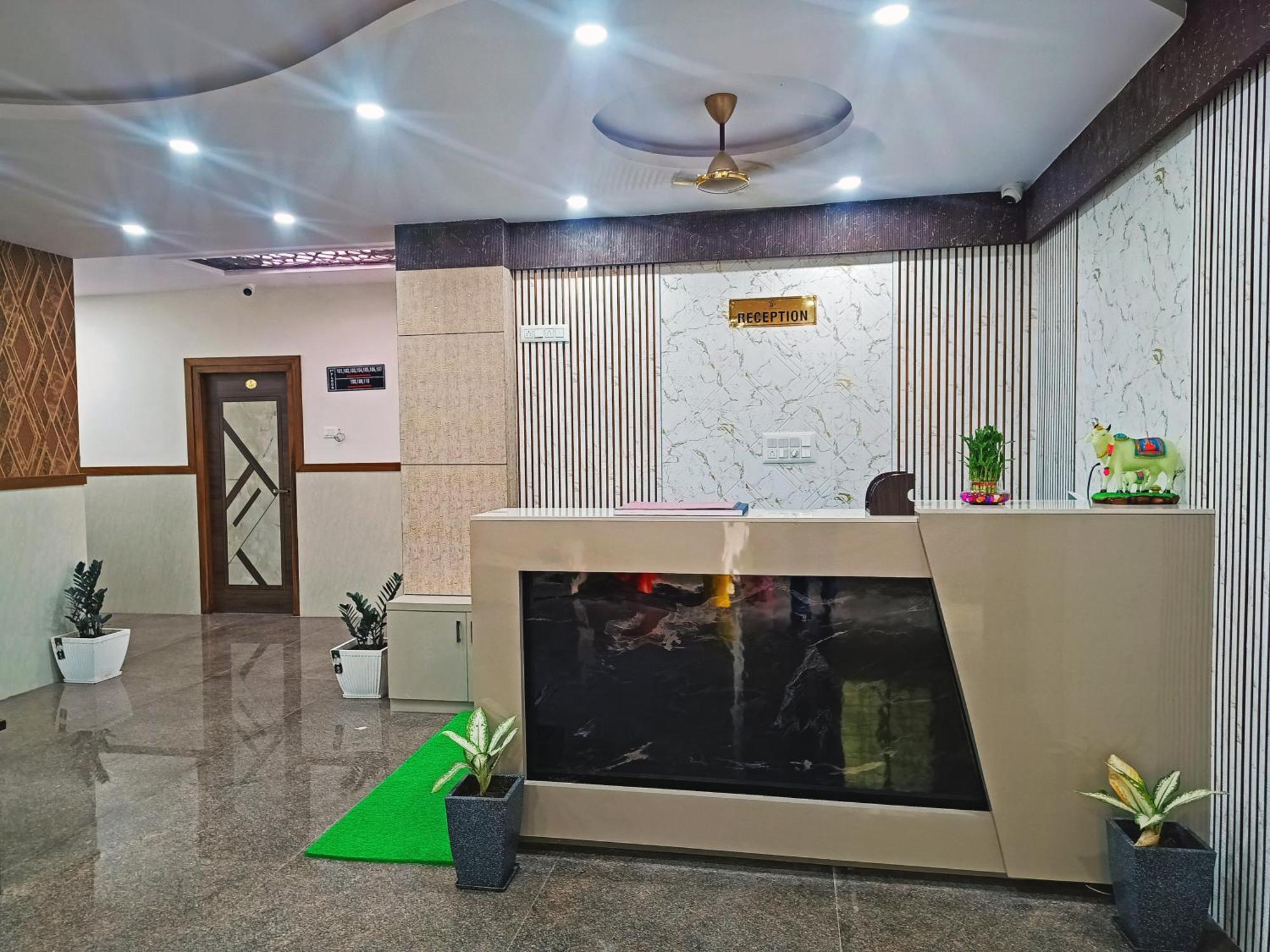 Hotel Achhu Palace Μπανγκαλόρ Εξωτερικό φωτογραφία
