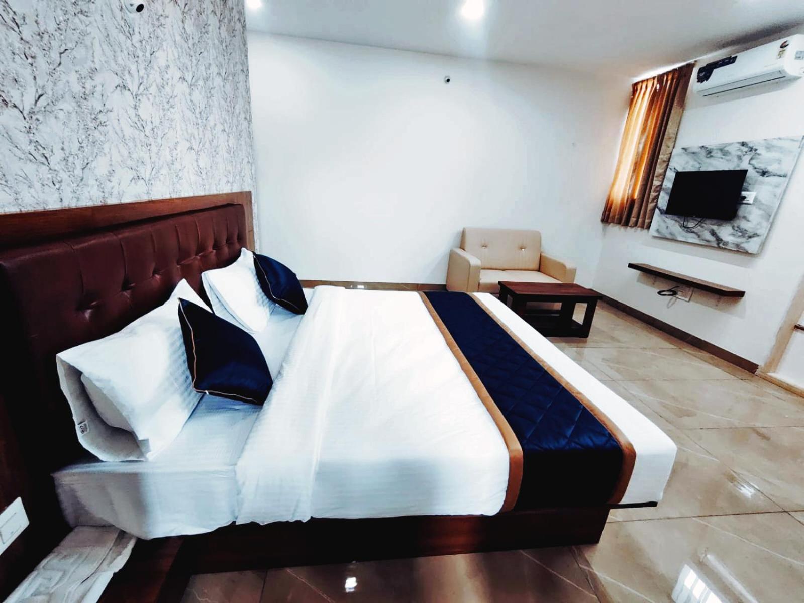 Hotel Achhu Palace Μπανγκαλόρ Εξωτερικό φωτογραφία