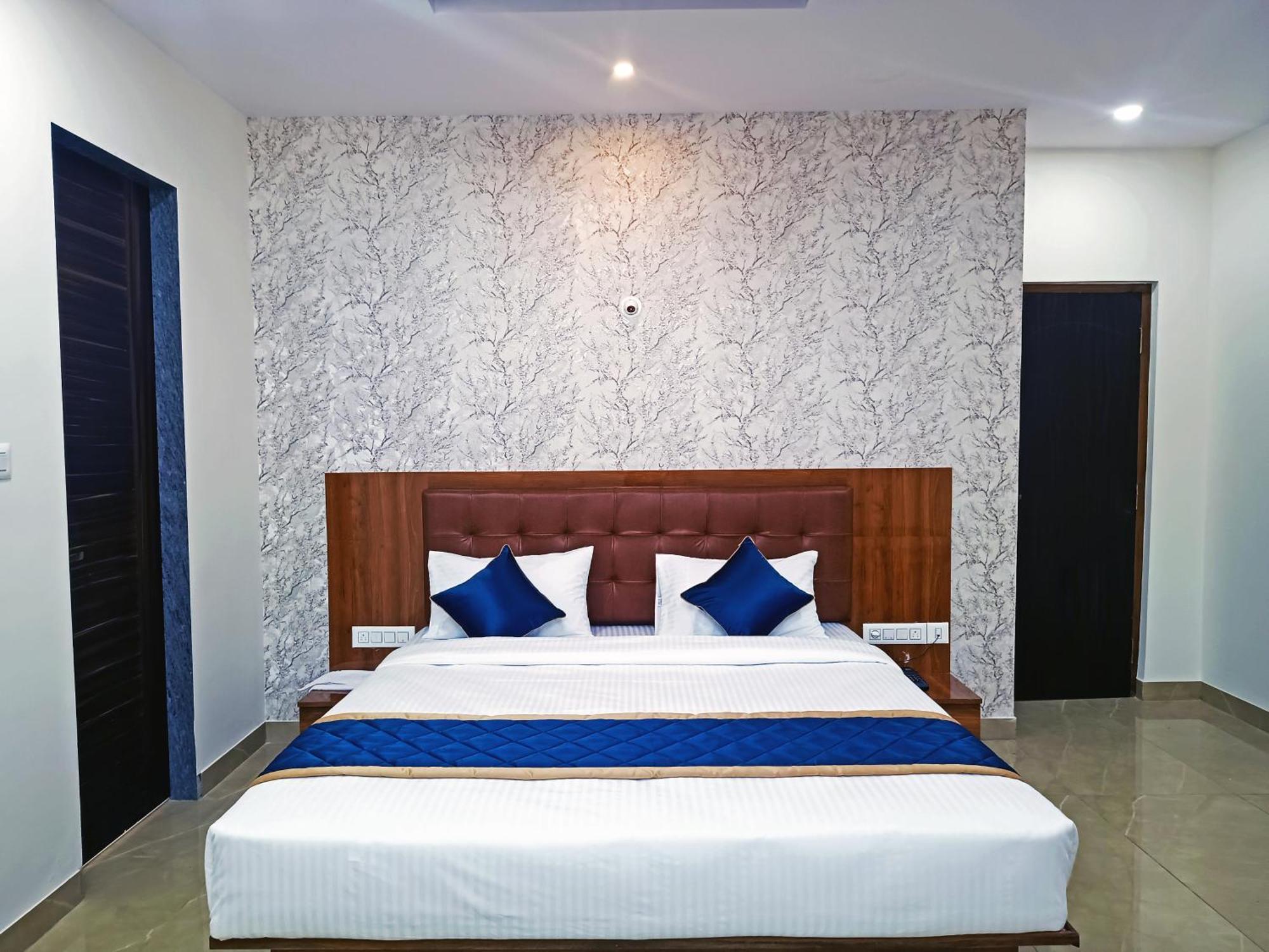 Hotel Achhu Palace Μπανγκαλόρ Εξωτερικό φωτογραφία
